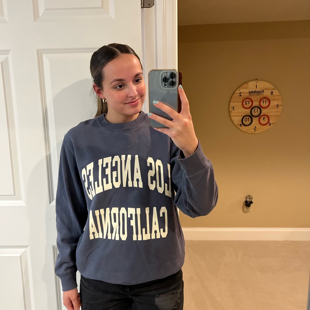 Brandy Melville crewneck